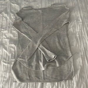 Women’s fitted crew top